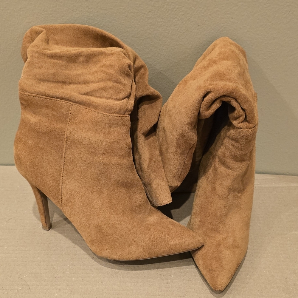 Carmel, mid calf Fall heeled boot, size 8 Wide Calf